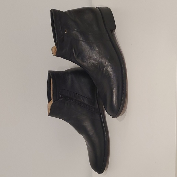 Bally Rivielo Black Zip Ankle Dress Shoes - Picture 5 of 6